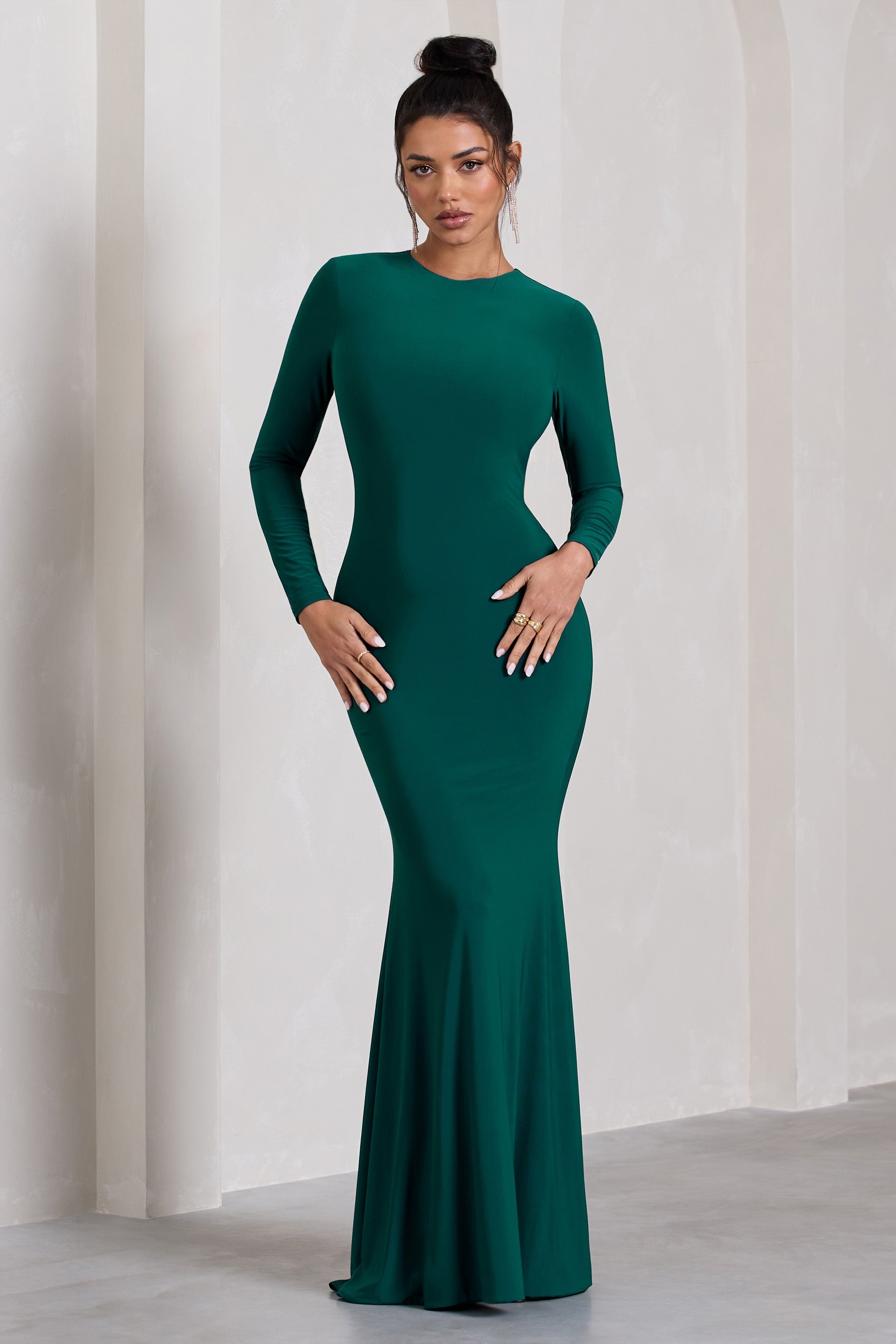 Starring Bottle Green Long-Sleeve Backless Maxi Dress